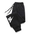Stylish lounge/activewear