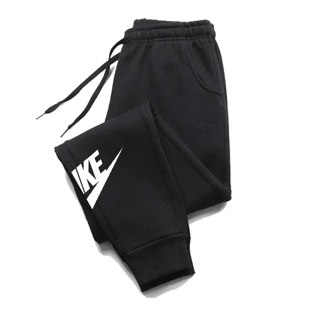 Stylish lounge/activewear