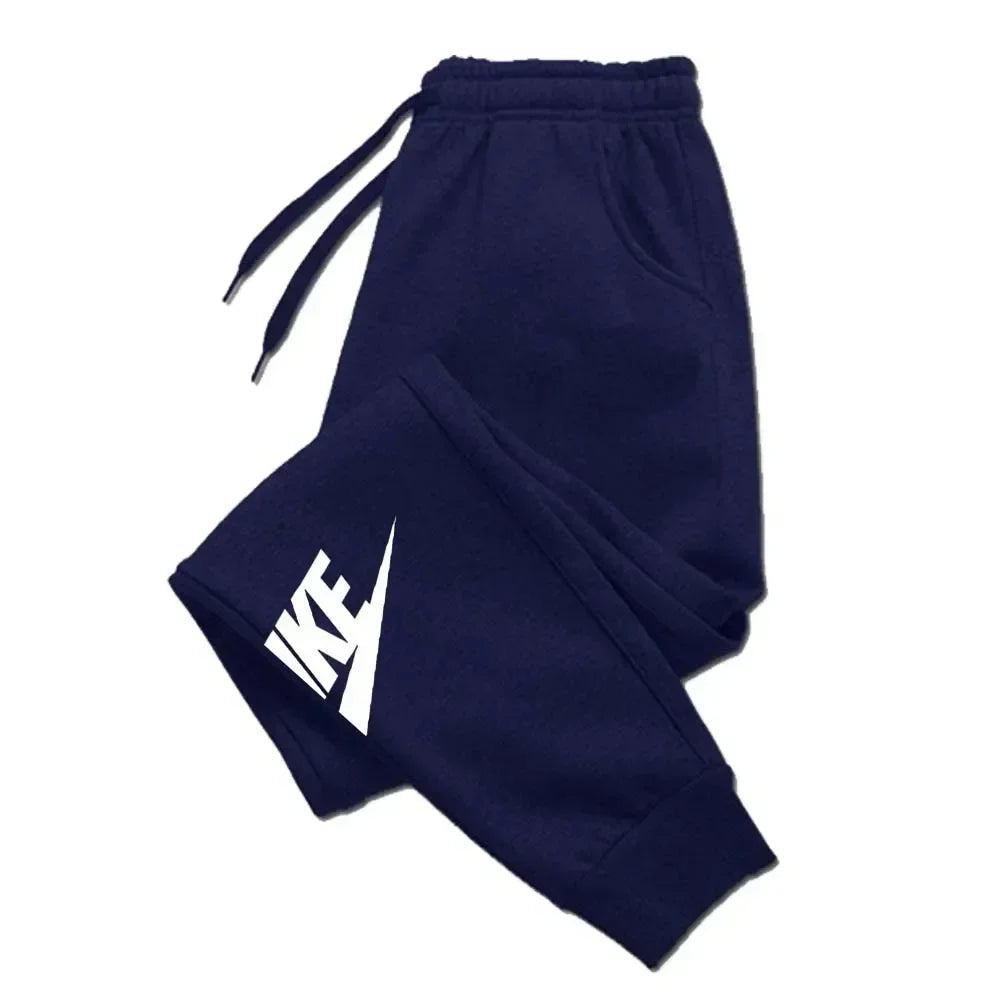 Stylish lounge/activewear